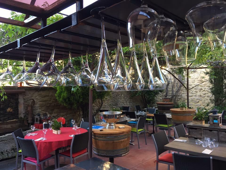 Le Vieux Bistrot Hotel Cabrières-dʼAvignon Buitenkant foto