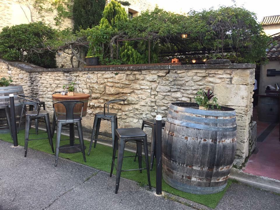 Le Vieux Bistrot Hotel Cabrières-dʼAvignon Buitenkant foto