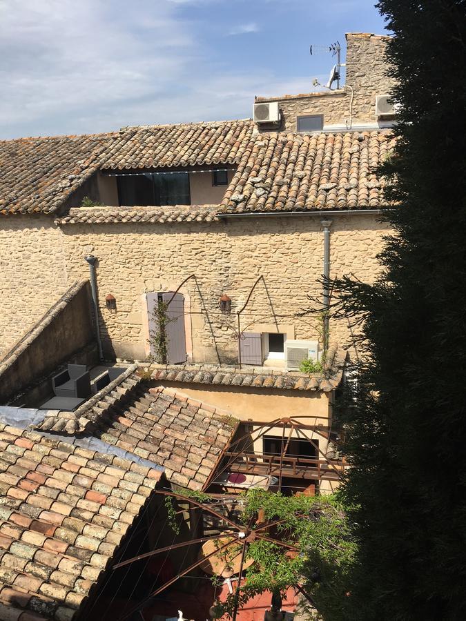 Le Vieux Bistrot Hotel Cabrières-dʼAvignon Buitenkant foto